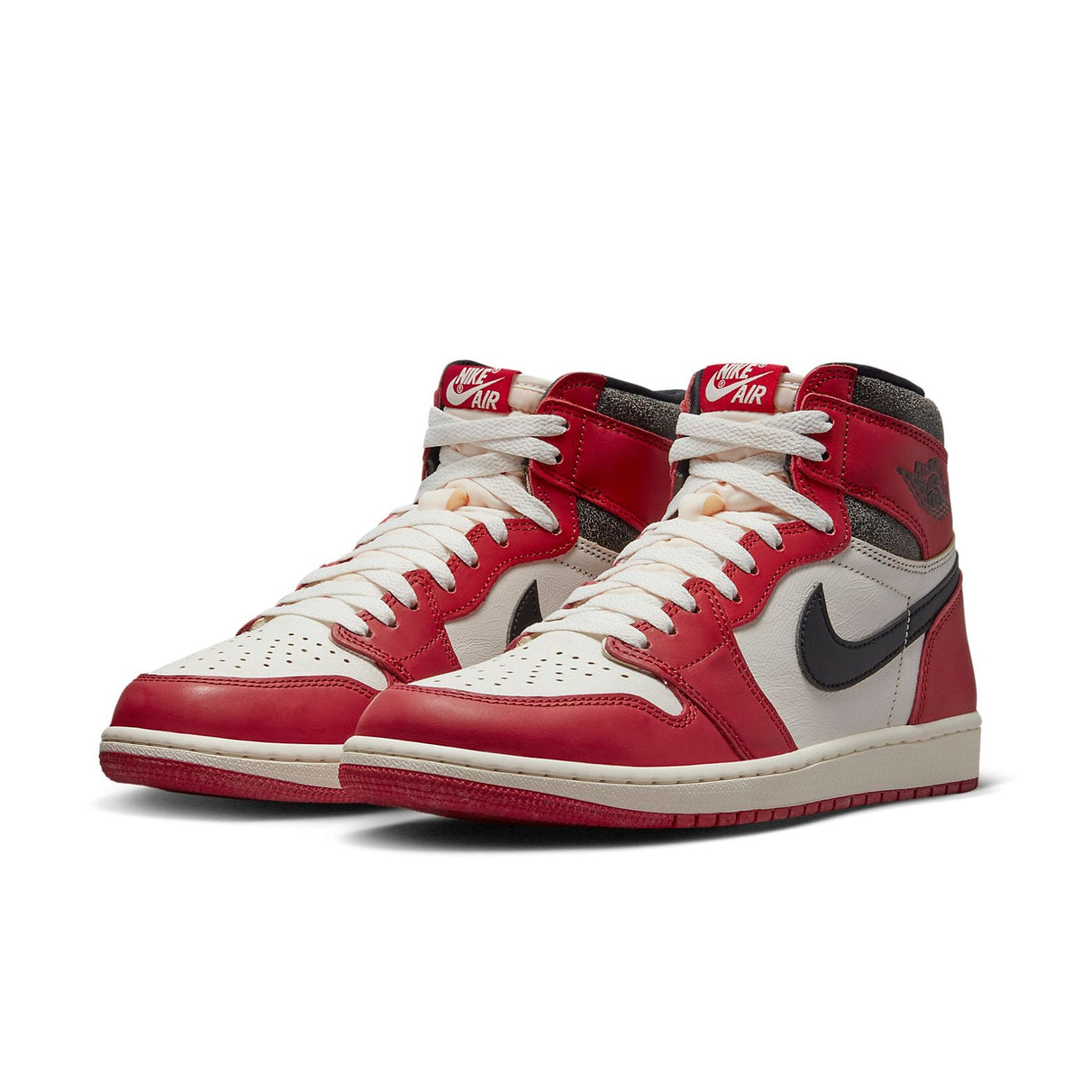 Air Jordan 1 Retro High OG Chicago 2015 | 555088-101